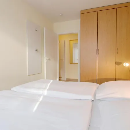 Residenz Am 2-33 *